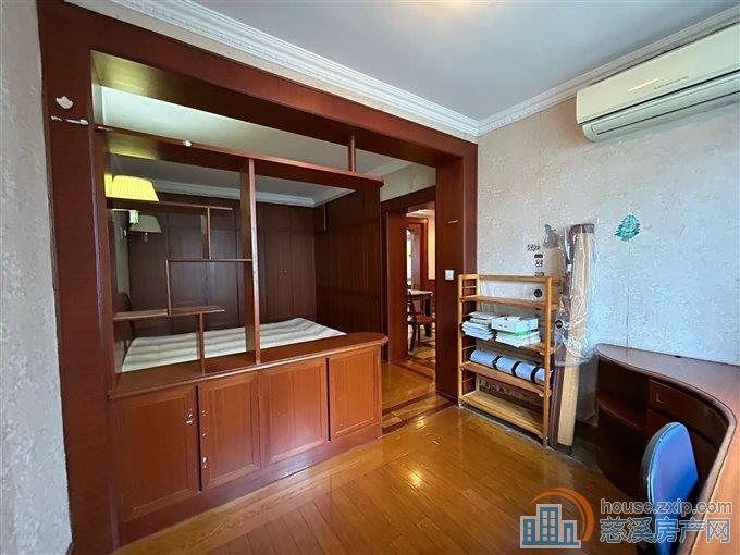 孙塘新村115平108万带车库保养好