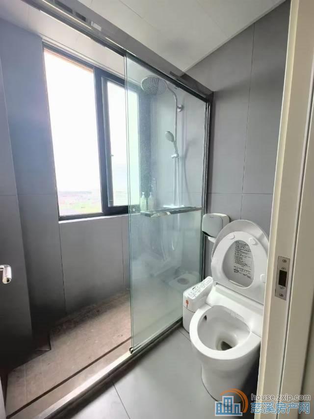 新潮塘北苑精装楼层佳107平151.8万