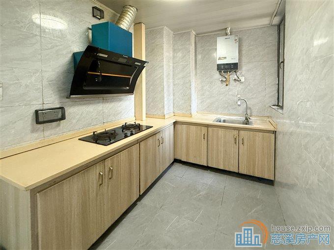 悦华府107平145万精装修