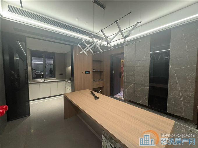 捡漏 万固臻悦府豪华装修80万！未入住