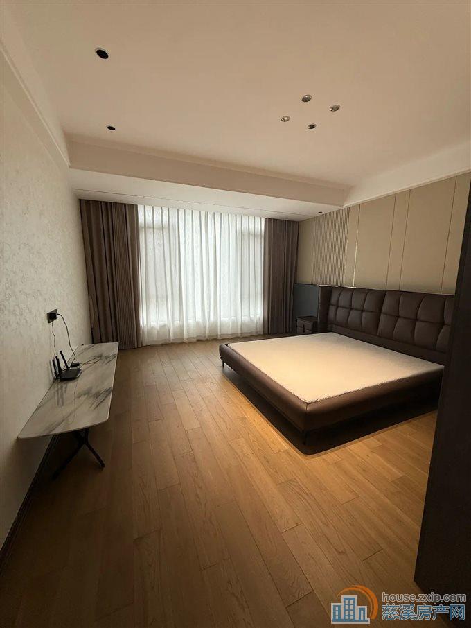 君慈名府别墅 精装修南北花园 110多平