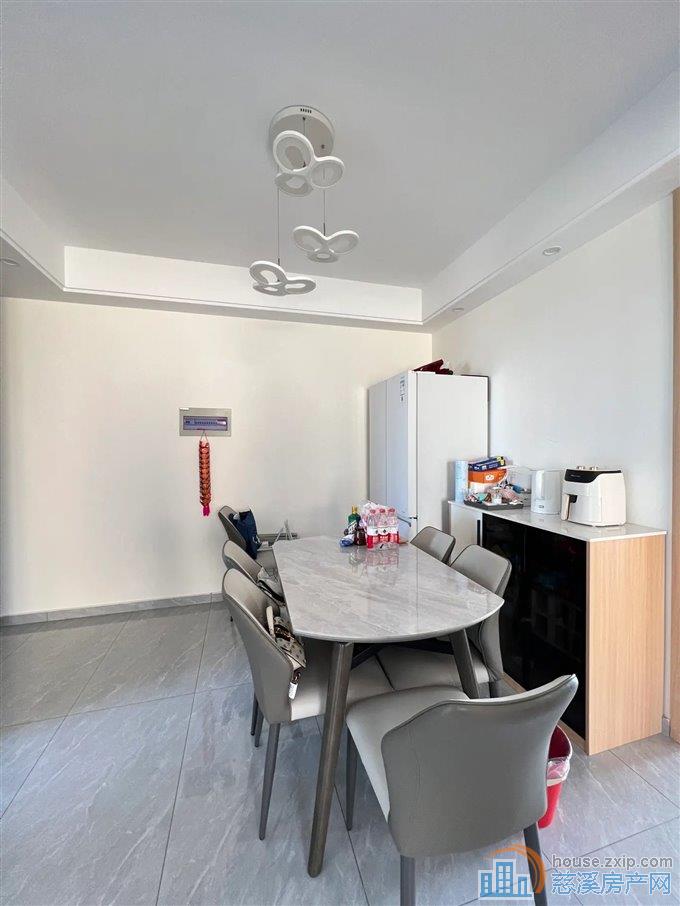 新潮塘北苑107平148万凤凰楼层