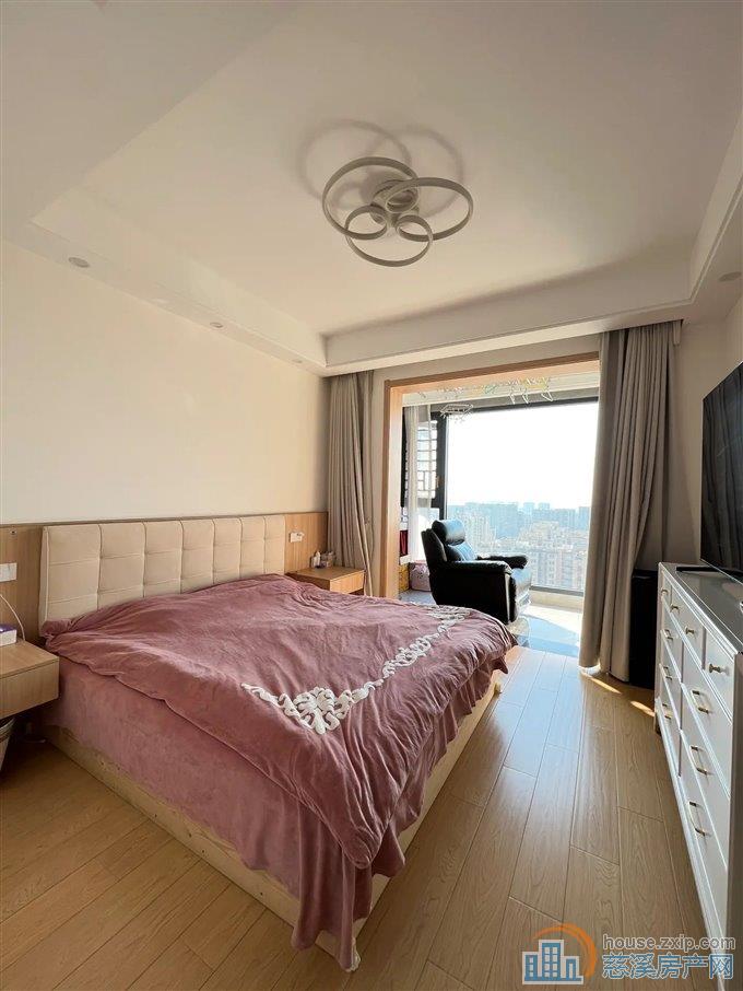 新潮塘北苑107平148万凤凰楼层