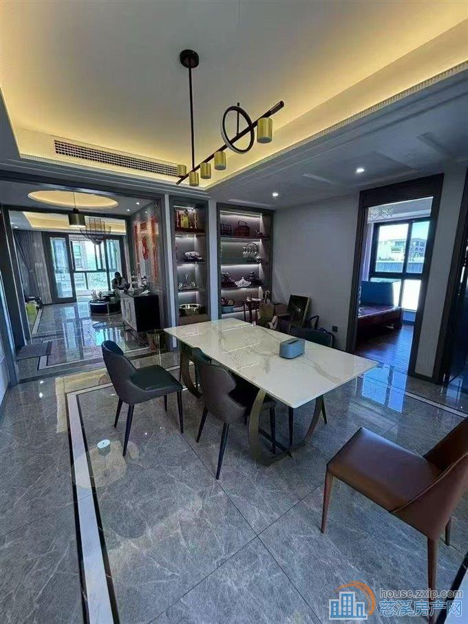 详生详园准新婚装 黄金楼层 四房 满二年