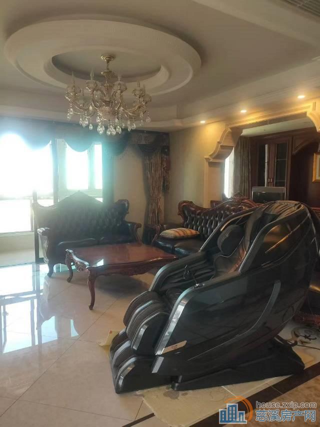 房东换房急出
嘉景园183平 