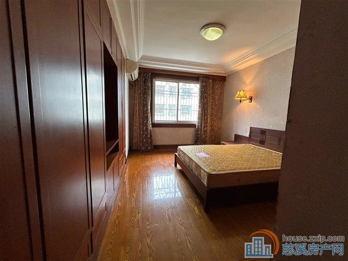 孙塘新村115平108万带车库保养好