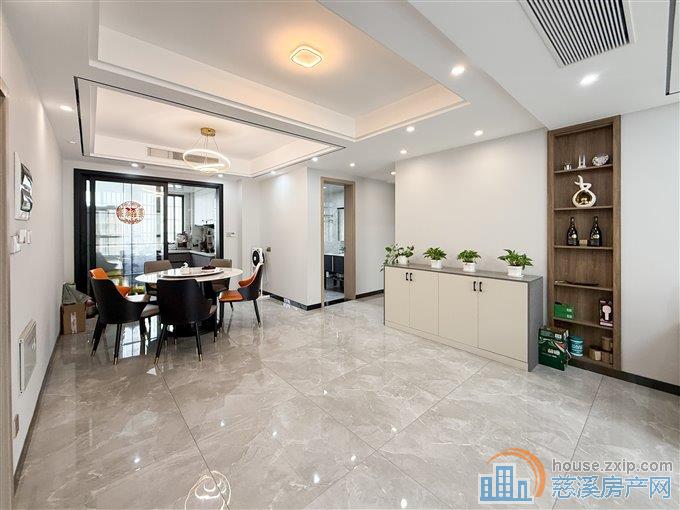 捡漏 鸣北小区 黄金楼层. 拎包入住