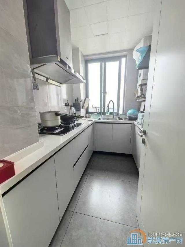 新潮塘北苑精装楼层佳107平151.8万