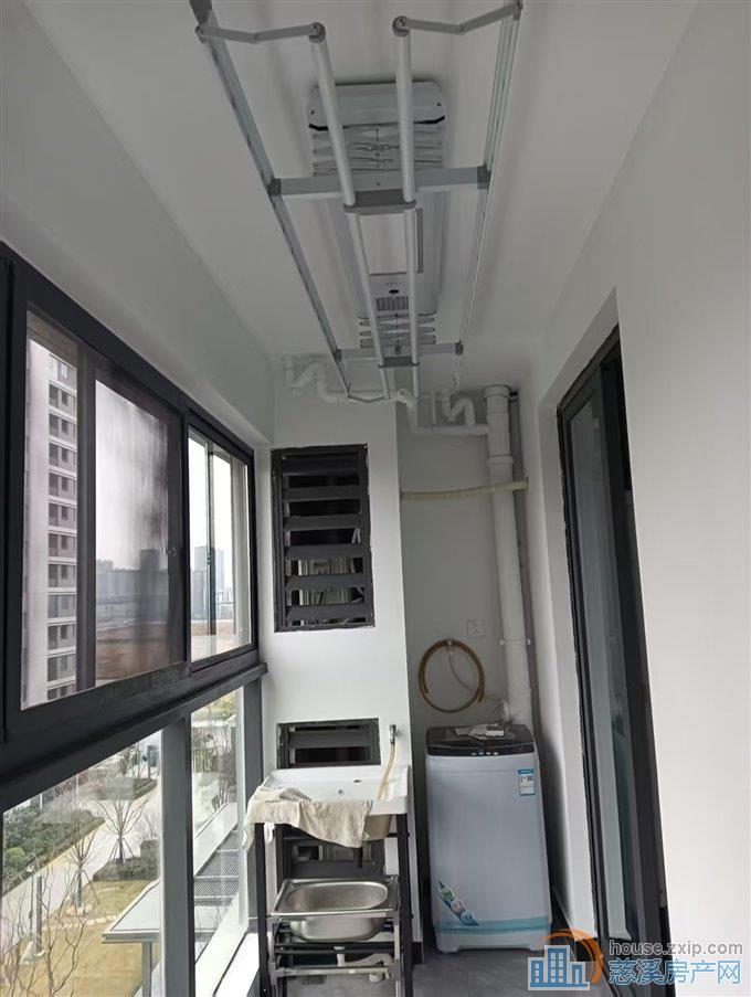 天安浔筑三室两卫精装修包物业直接房源