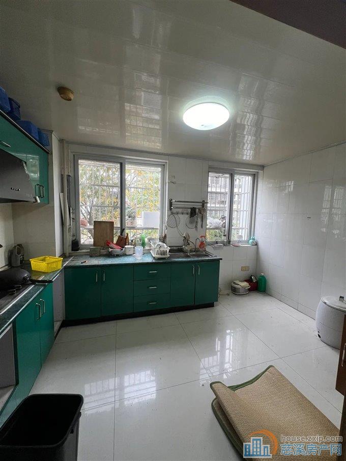 万江华庭 精装122平方130万低楼层