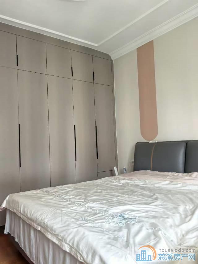 恒大河悦府一期东边套120平99.8万