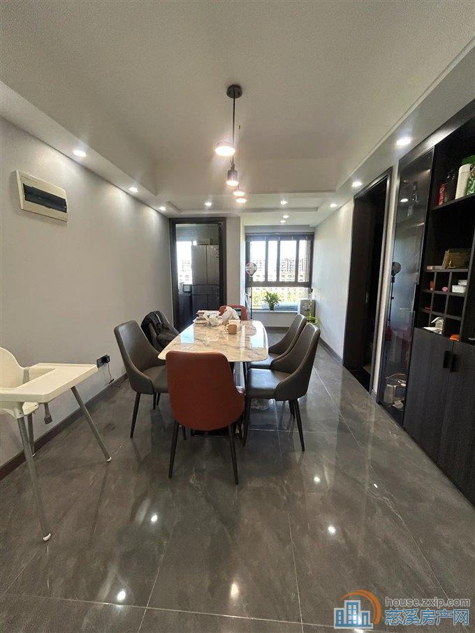 金仕华庭 精装 123平方黄金楼层无在读