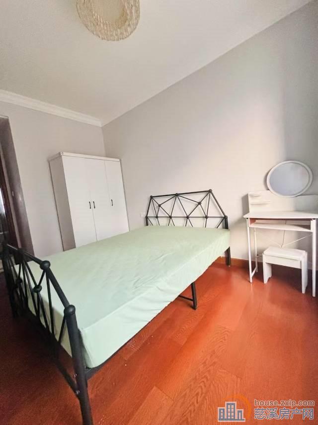 恒大河悦府一期精装房126平85万