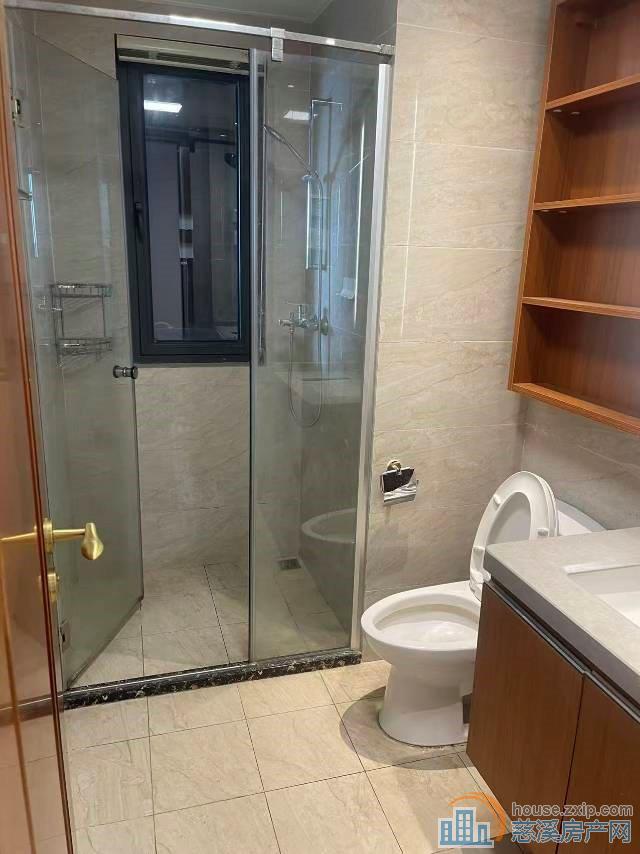 恒大河悦府一期统一精装湖景房精装2年到