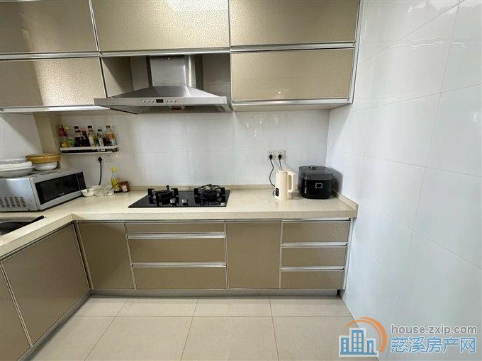 特价 梵石花园电梯洋房 精装保养好