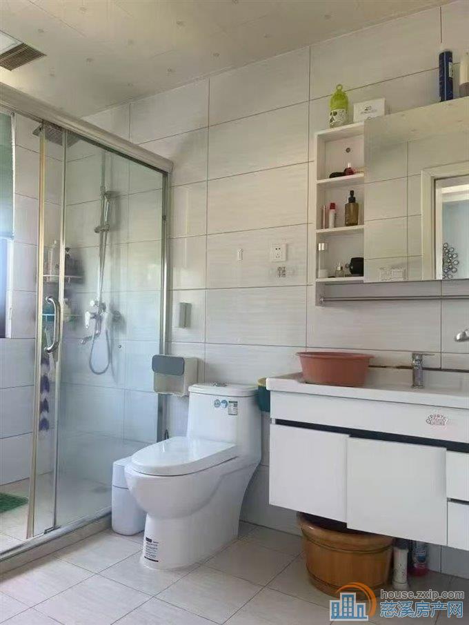 欢乐颂中低层三室两厅两卫精装满五唯一