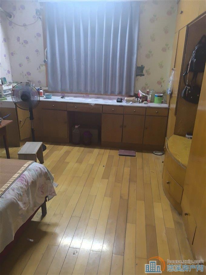 茜苑新村65平112万上林明年可以读