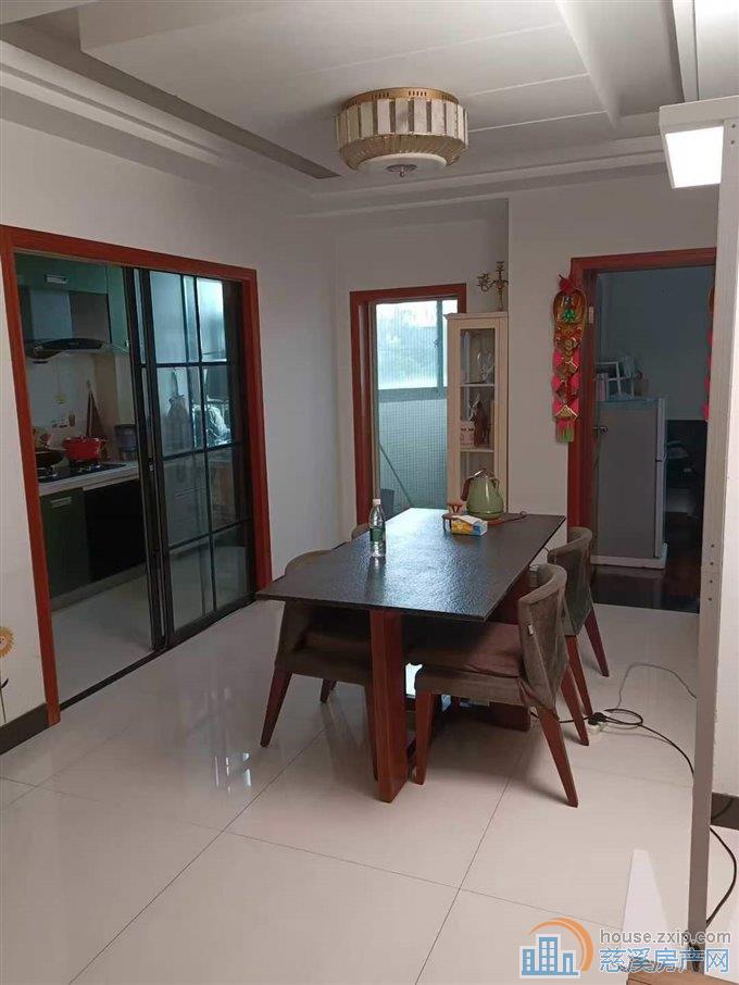 东方明珠138平精装带车位138万直接