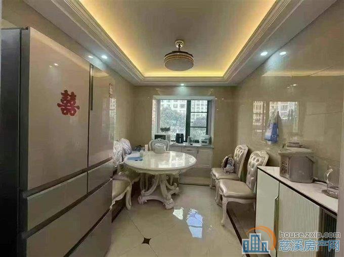 特价祥生祥园124平3房2厅2卫满2精装