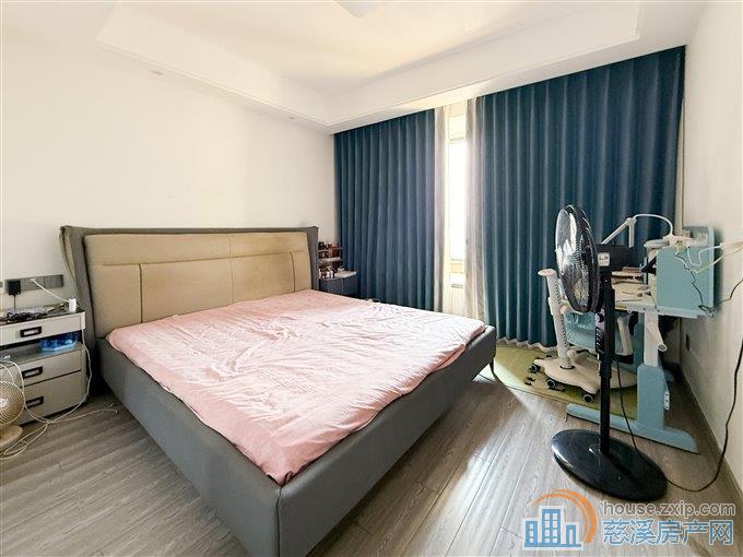 梧桐府 精装143平方166.6万带车位