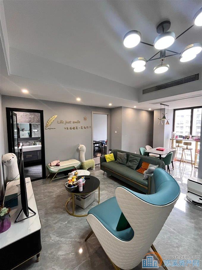 鸣北小区3室2厅1卫