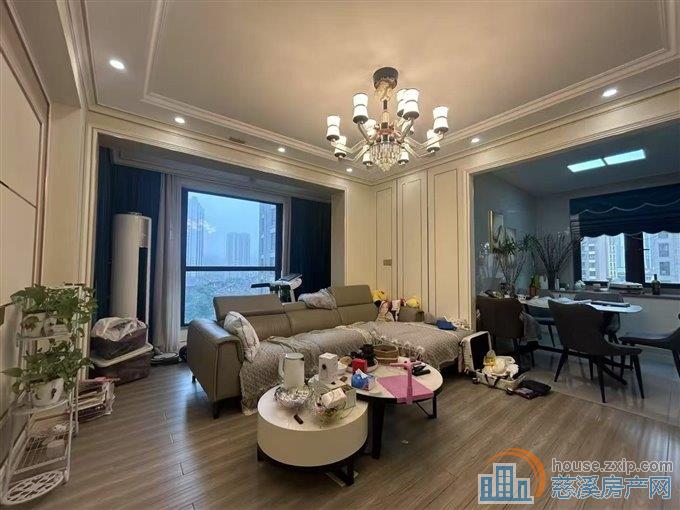 嘉景园好楼层120平精装带车位储藏间