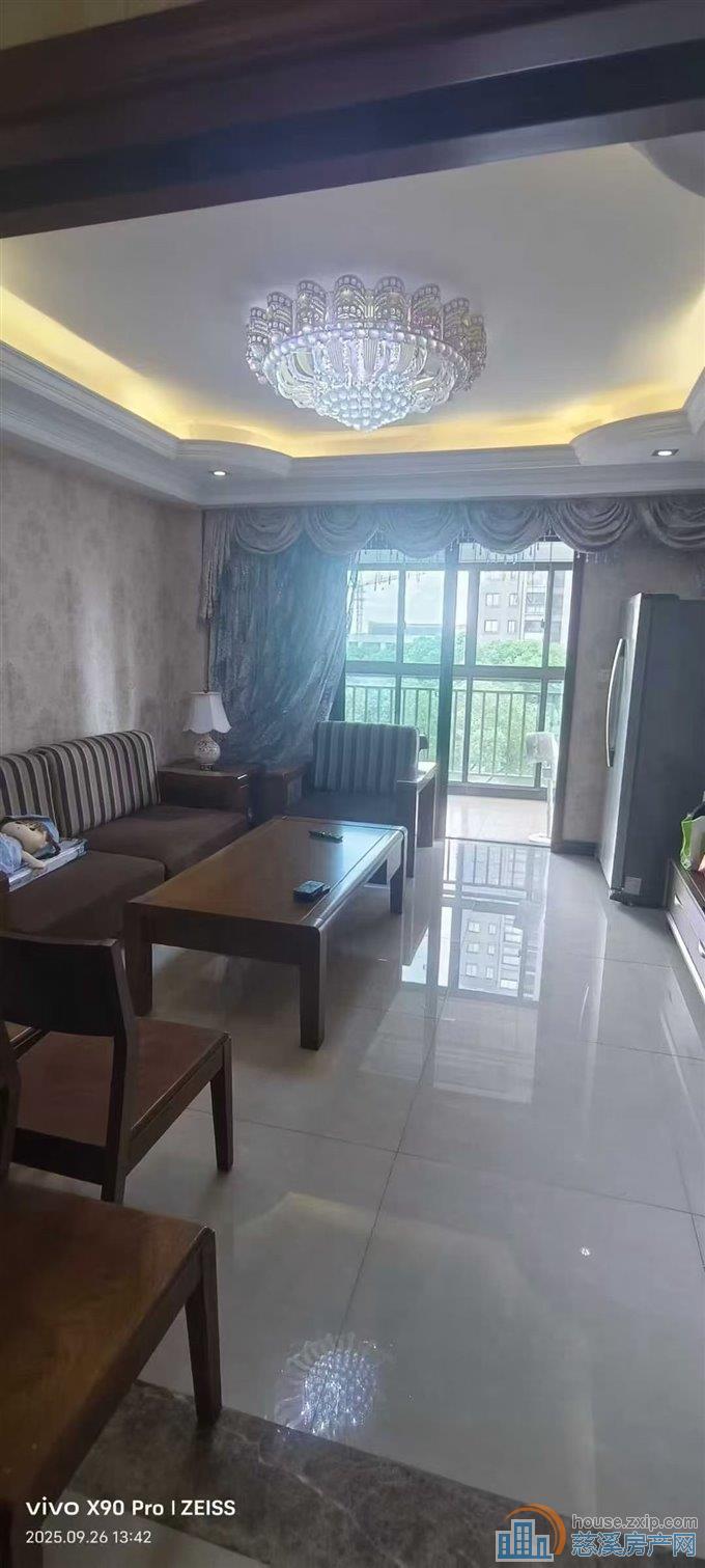 特价白金湾98平三间朝南精装96.8万