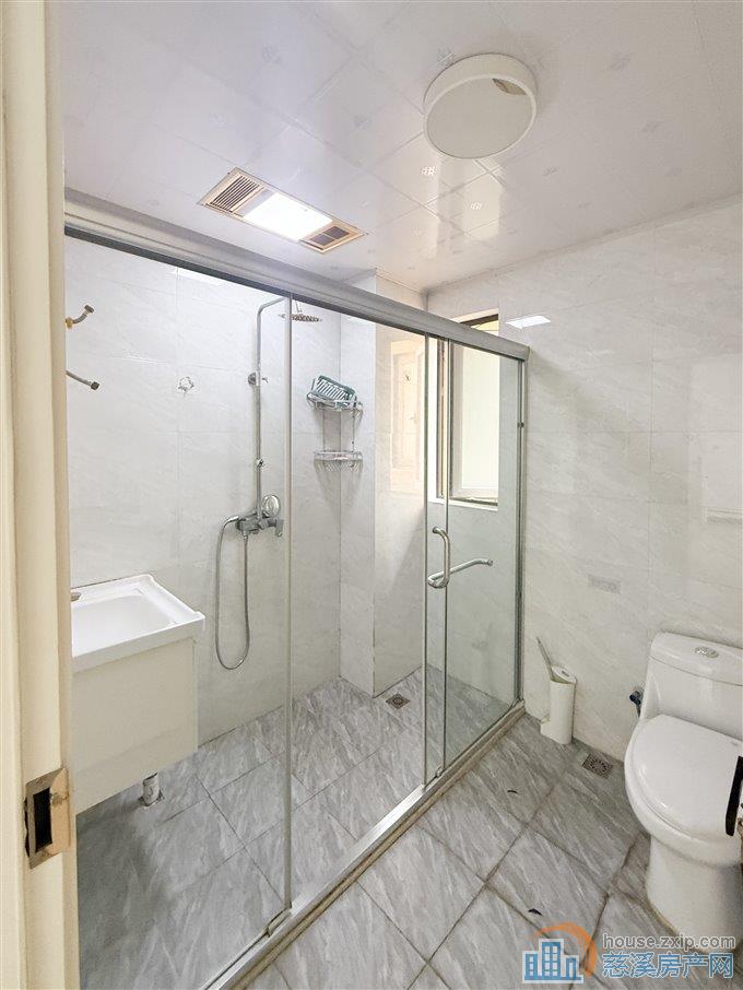 悦华府127平精装3室，仅168万，