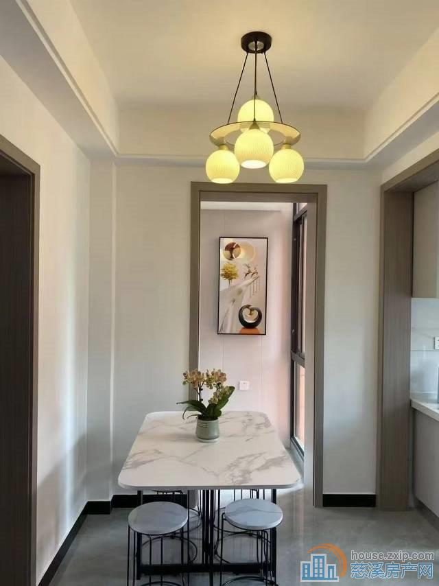 双和家苑现代装修