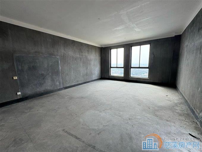 万翔美郡 叠墅顶复 前后露台买二层送一层