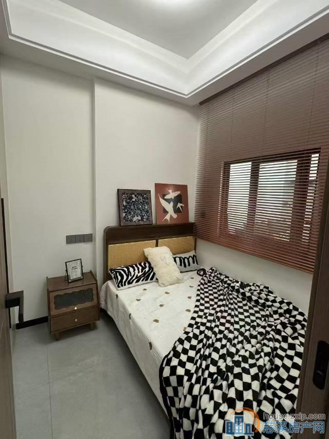 丽晶大厦市中心地段62平豪装76.8万