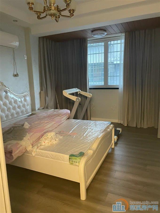 舜韵华庭 精装 124平方82万 送车库