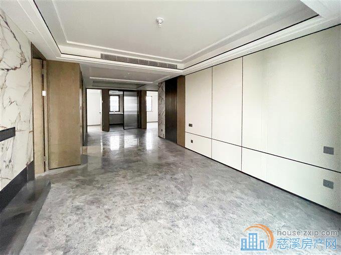 江山云望全新精装133平280万包营业税