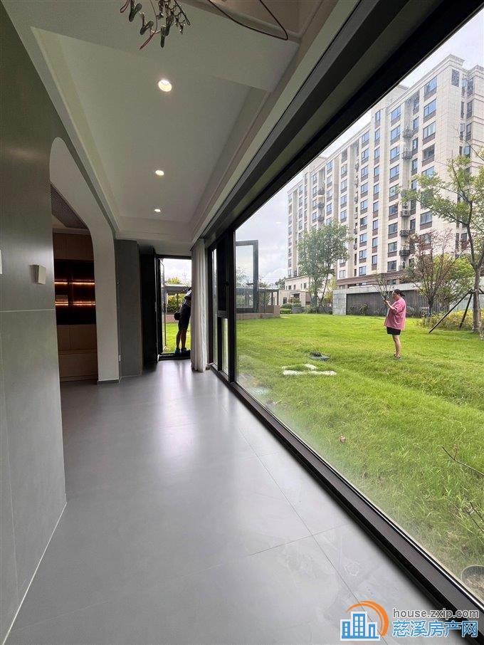 锦尚府142平精装修，228万