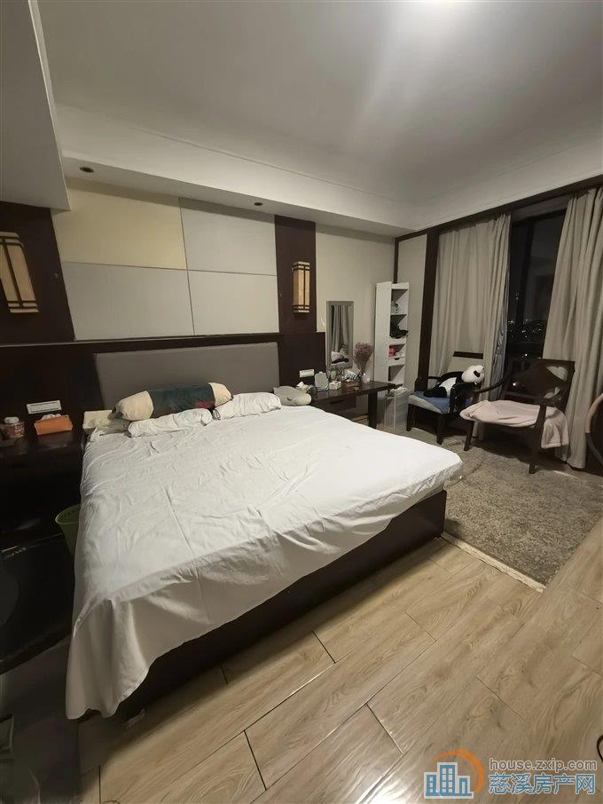 出售波斯曼国际酒店书包房