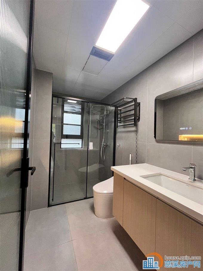 锦尚府142平精装修，228万