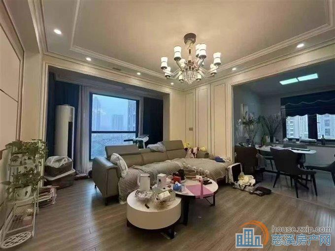 嘉景园好楼层精装基本没住车位储藏间