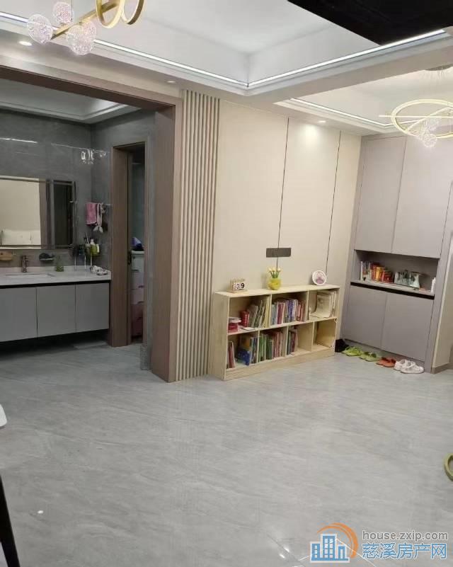 双和家苑90平带车位储藏间好楼层精装