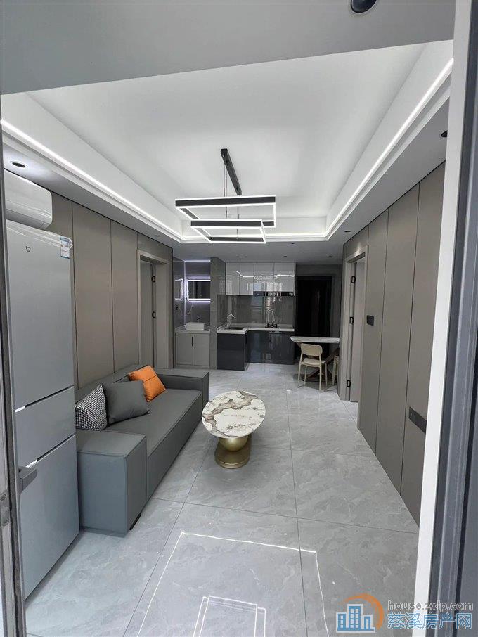 出租江滨之城70平方3500每月