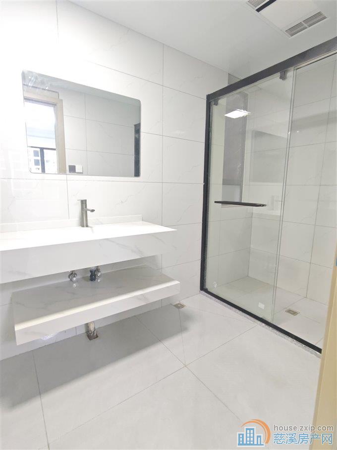 爱琴海旁边紫阙台两室两厅两卫精装修直接钥