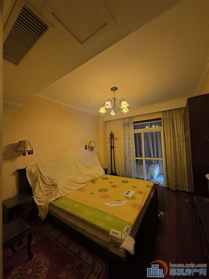 秀水华庭 精装顶复175平方 送车位