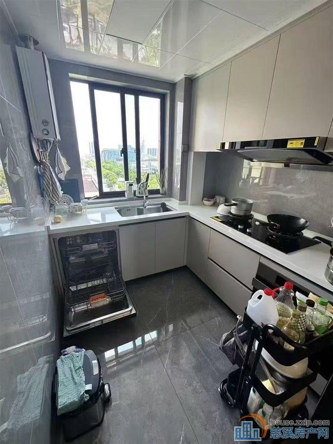 实验上林可读誉林府好楼层边套3室精装