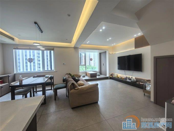 急卖檀悦府精装上叠带车位134平265万