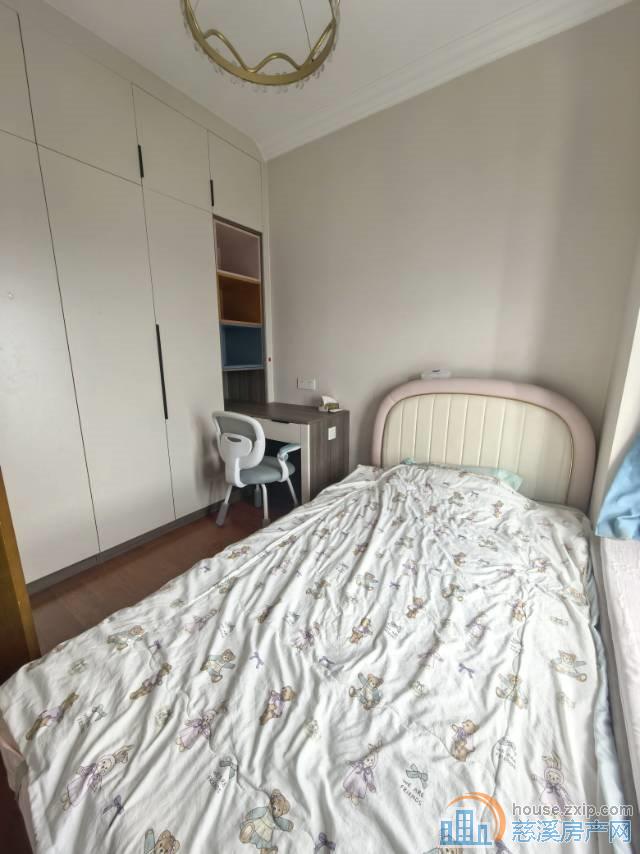 急卖恒大河悦府一期边套南北通透