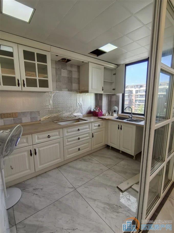 宗汉豪装别墅 星光家园一期 带车库阳光房