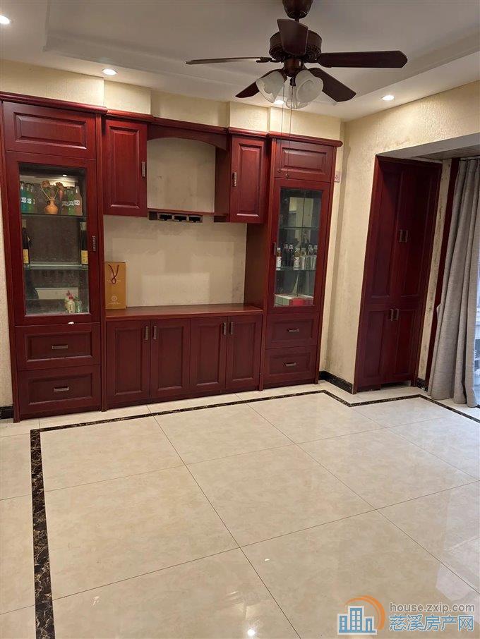 祥生祥园   精装 一复地下室 带花园