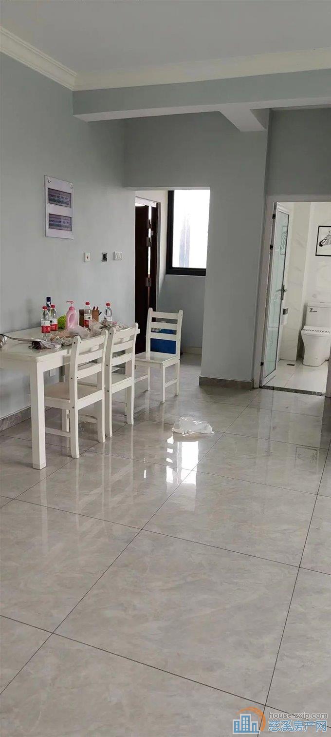 出租明月佳苑90平方2600每月