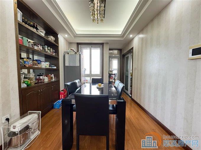 特价 梵石花园电梯洋房 精装保养好