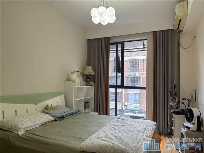 天和家园 136平 126万 精装修