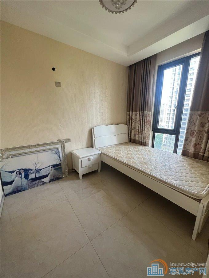 恒泰嘉景园161平195万带车位